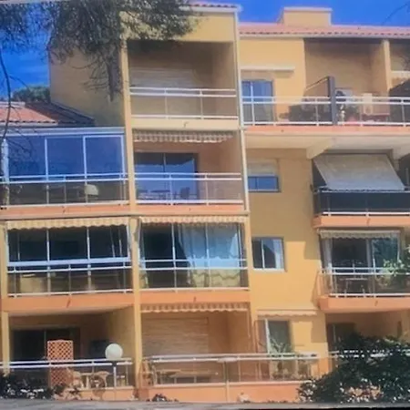 Les Terrasses Du Port Апартаменты Йер